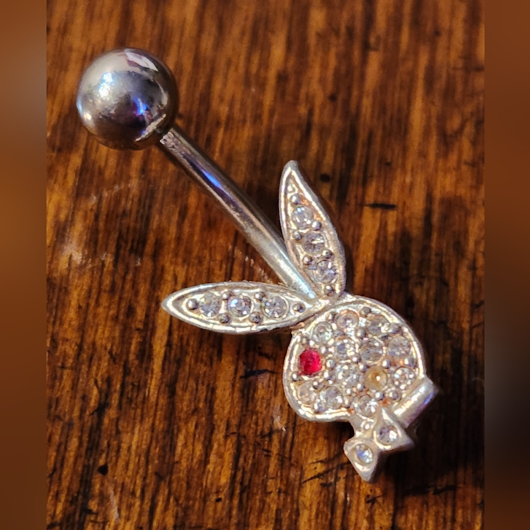 Official Playboy Naval Bellybutton Ring 14 Gauge 30$